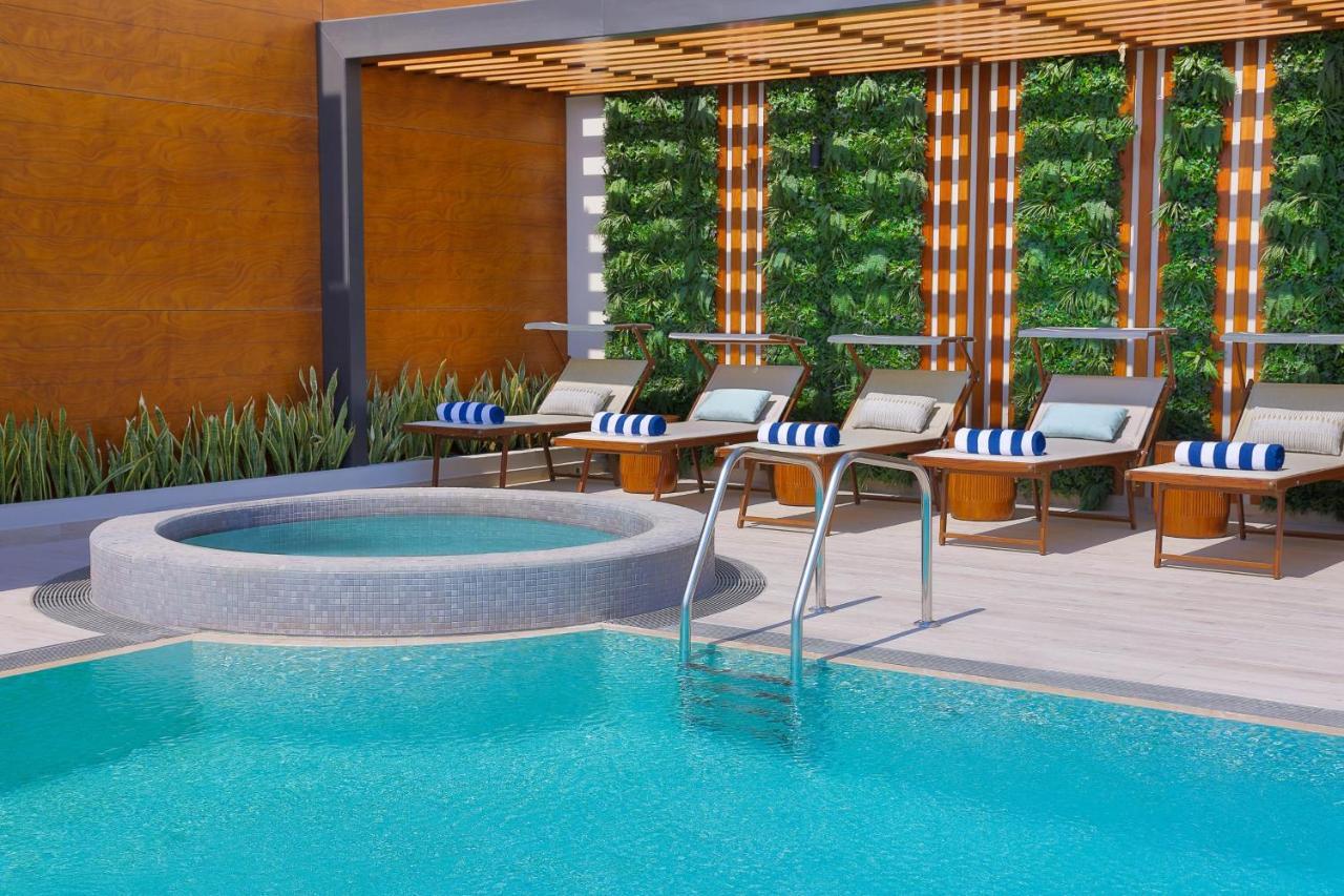 Courtyard By Marriott Culture Village, Dubaï Extérieur photo
