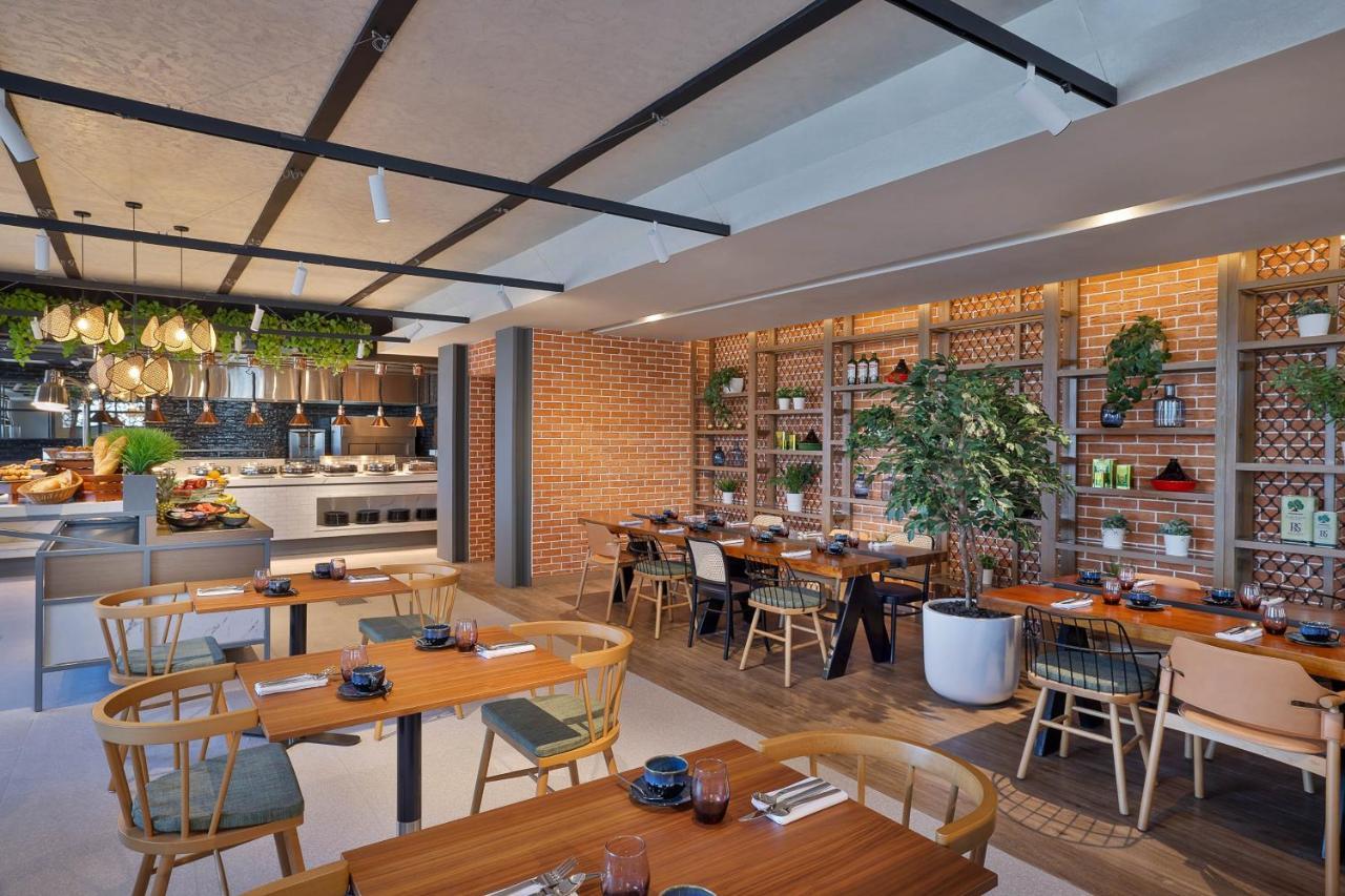 Courtyard By Marriott Culture Village, Dubaï Extérieur photo